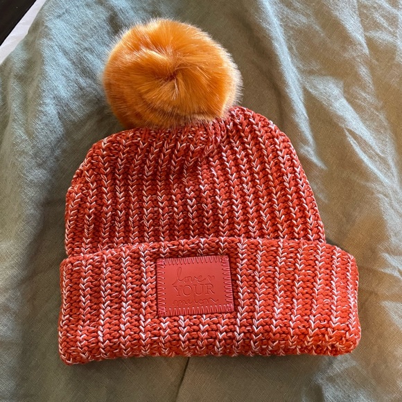 NWT Love Your Melon Longhorn beanie - Picture 1 of 3